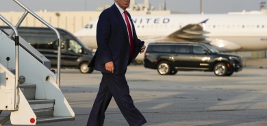 ترمب يندّد بـ«مهزلة قضائيّة» بعد توقيفه بتهمتَي الابتزاز والتآمر في جورجيا