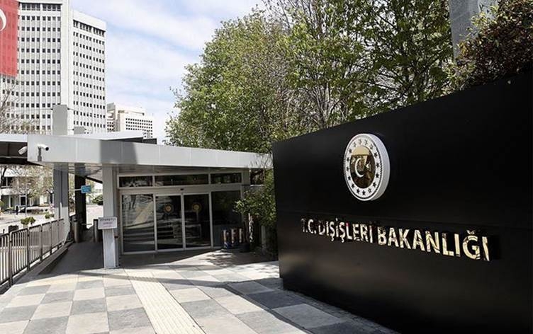 Wezareta Karên Derve ya Tirkiyeyê li ser şerê Dêrezorê daxuyanî da