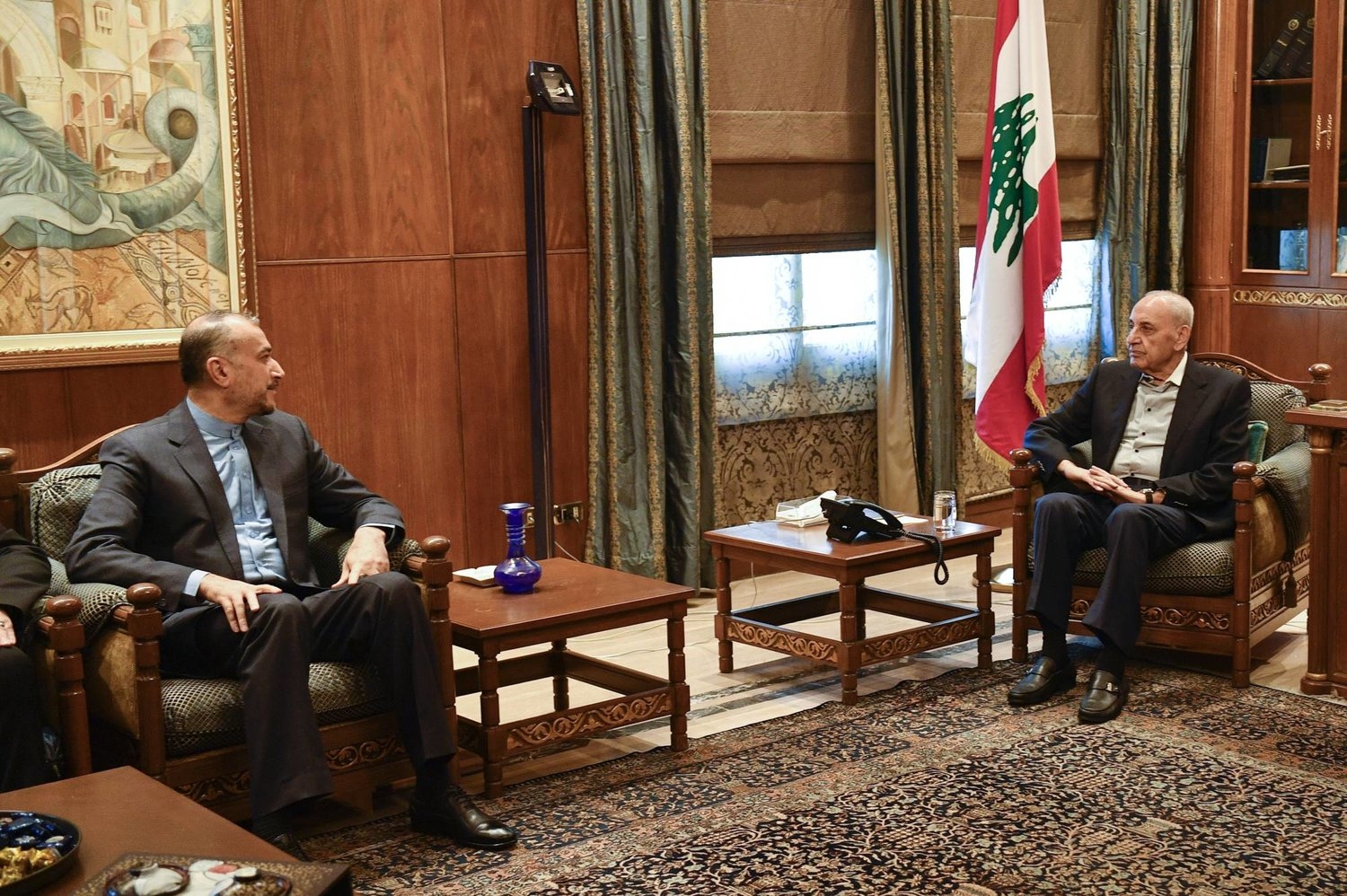 وزير خارجية إيران «ضد التدخل» في الشأن اللبناني ويحتضن «الممانعة» الفلسطينية