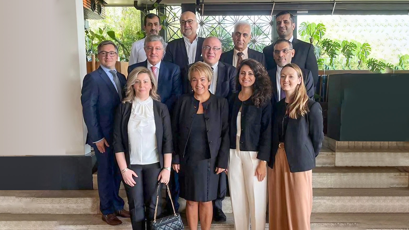 Amerîka li ser rewşa Dêrazor, Siweyda û Dera’ayê bi opozîsyona Sûriyê re dicive