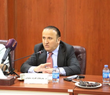 د.عـە‌رە‌فــات كــە‌رە‌م سـتـوونــی پـسـپۆر له‌ به‌راورده‌ ئاینییه‌كان و فه‌لسه‌فه‌ی ئیسلامی:   لە‌ هە‌ر شوێنێك ئیسلامی سیاسی بوونی هە‌بێت، چارە‌نووسی ئە‌و شوێن و وڵاتە‌ كاولبوونە‌، ئیسلامی سیاسیی بە‌ سروشتی خۆی ڕێگە‌ نادات سە‌قامگیری دروست بێت