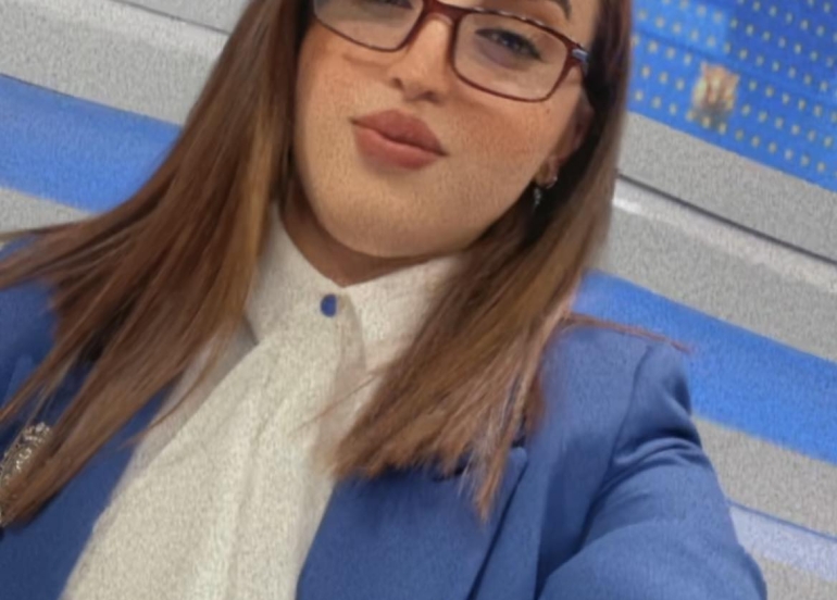 لاوان لە نێوان خەمساردی و خۆپێگەیاندندا