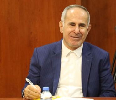 د.سۆران سێوكانی  مامۆستای زانكۆ و پسپۆر لە‌ هزری ئیسلامی سیاسیدا:     بۆخۆم لە سەرکردەی باڵای یەکگرتوی ئیسلامیم بیستووە وتوویەتی مەسەلەی نەتەوایەتی و دیموکراسی  بۆ بەڕێکردنی کاتە، نەك مەبدەئێک بێت لامان