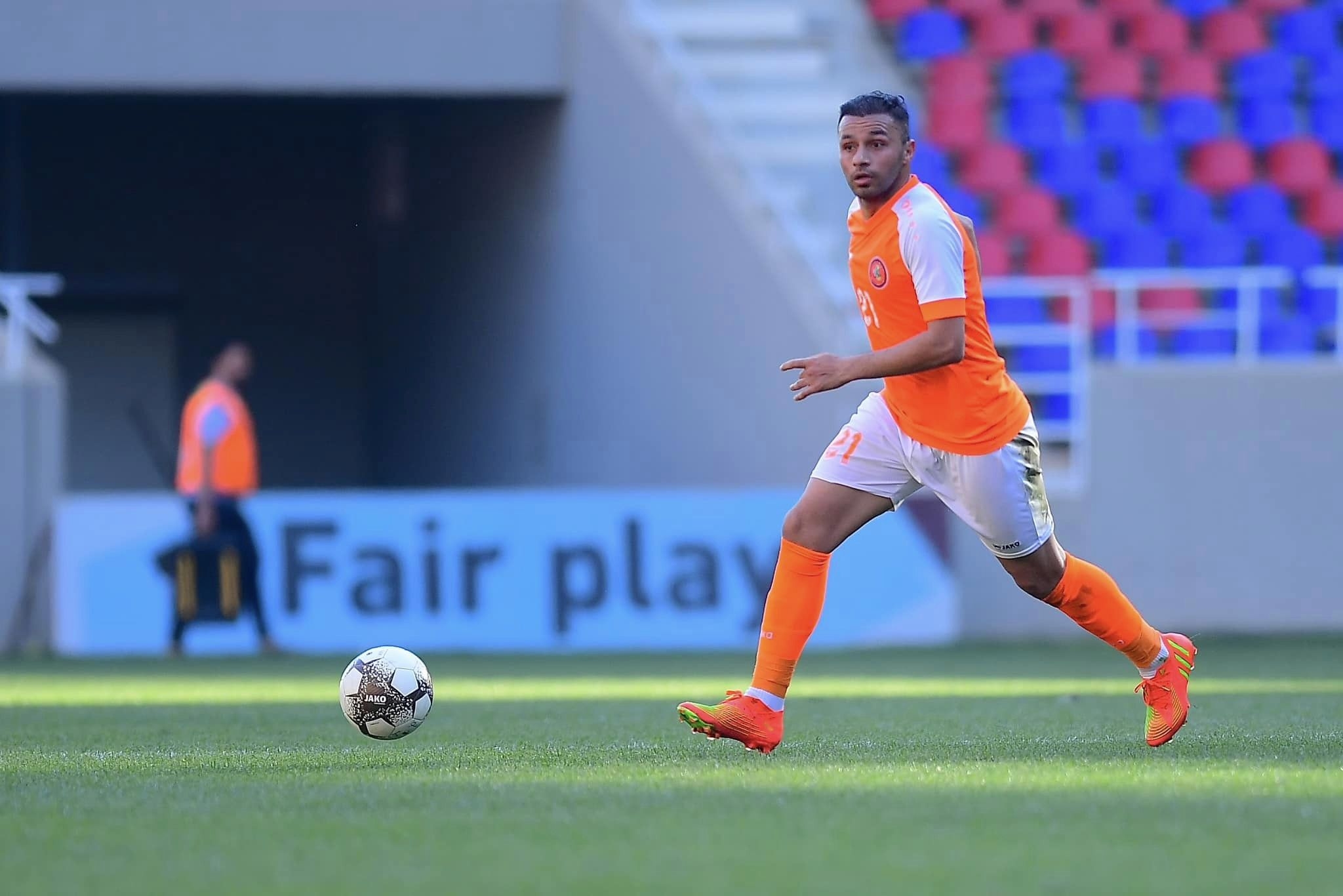 ئیڤان خالید لە ئاسیا دەدرەوشێتەوە