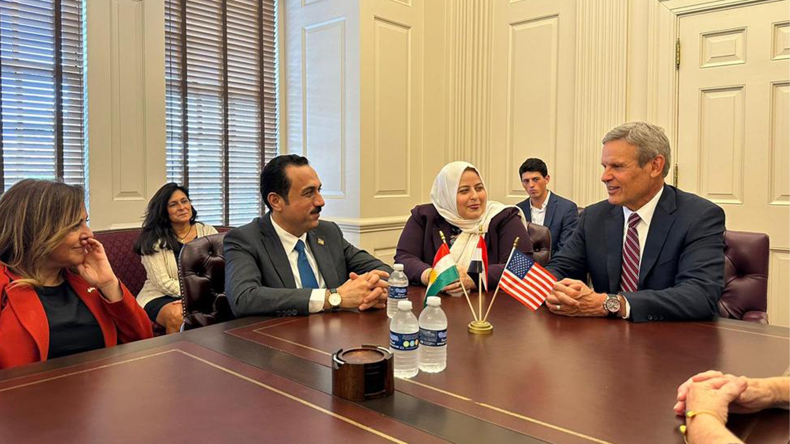 Parêzgarê Hewlêrê bi fermî Hakimê Tennessee vexwand Hewlêrê