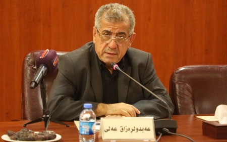 عەبدولڕەزاق عەلی  ئەندامی بەشی ڕۆشنبیری و ڕاگەیاندنی پارتی دیموكراتی كوردستان:        یەكێك لە سیما جوانەكانی كوردستان پێكەوەژیانی ئاشتیانەی نێوان پێكهاته و ئایینەكانە