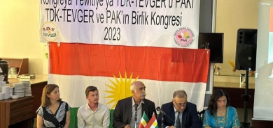 Kongreya yekbûna PAK û TDK-TEVGERê li Amedê bi rê ve diçe