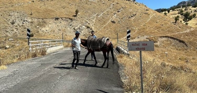 Li Semsûrê ji ber harbûnê gundek hat karantînekirin