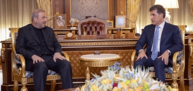 رئيس إقليم كوردستان يستقبل السفير الإيراني لدى العراق