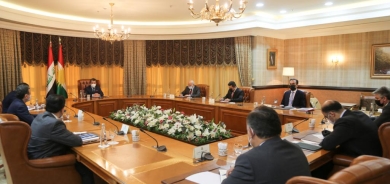 بغداد بلغة الأرقام وأربيل بسلاح الدستور.. ما مصير رواتب 1.25 مليون موظف؟