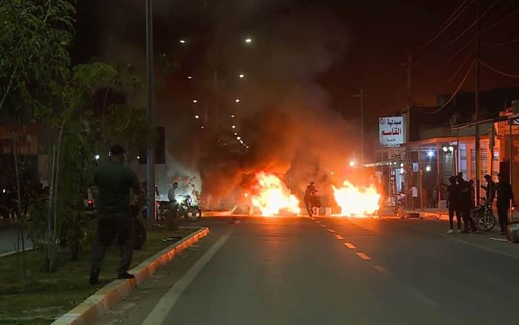 Kerkûk: Wesayîtên leşkerî ji taxên Kurdan vekişiyan