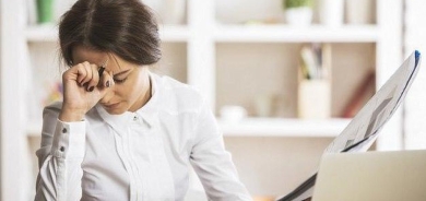 الجلوس لأكثر من 10 ساعات يومياً قد يزيد خطر الإصابة بالخرف