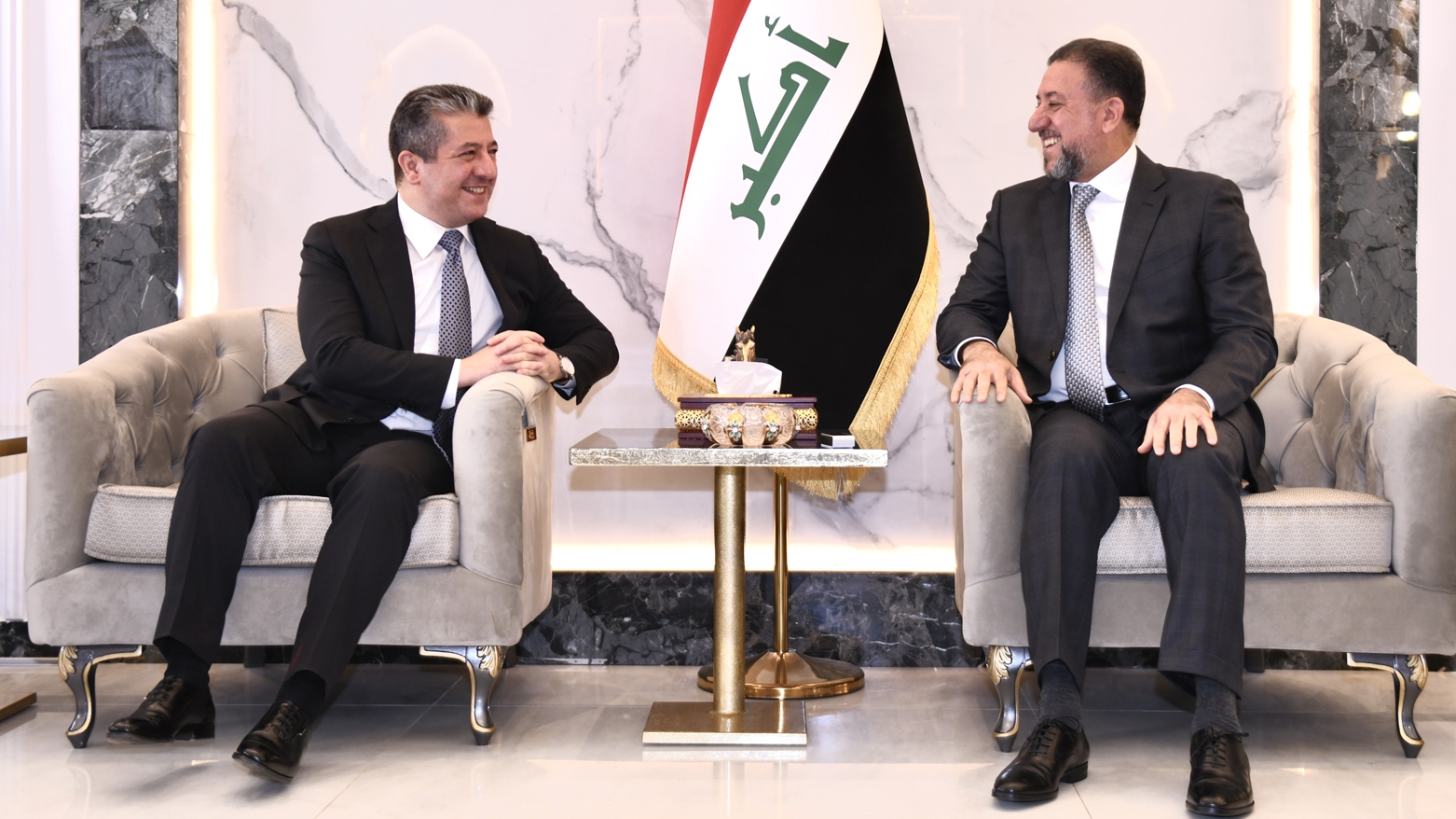 مسرور بارزاني يجتمع مع خميس الخنجر