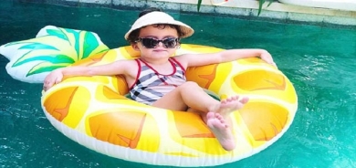 كچە نمایشكارێكی چوار ساڵان