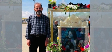 Iranian Security Forces Arrest Father of Mahsa Amini on Anniversary of Her Death