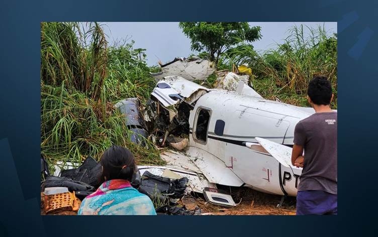 Li Amazonê balafirek ket: 14 kes mirin