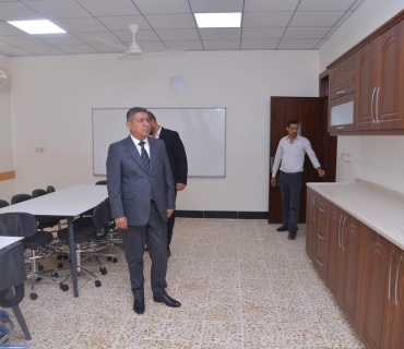 بەڕێوەبەری گشتی پڕۆژەی دروستکردنی قوتابخانەیەکی ١٨ پۆلی لەگەڕەکی ژیان بەسەر دەکاتەوە