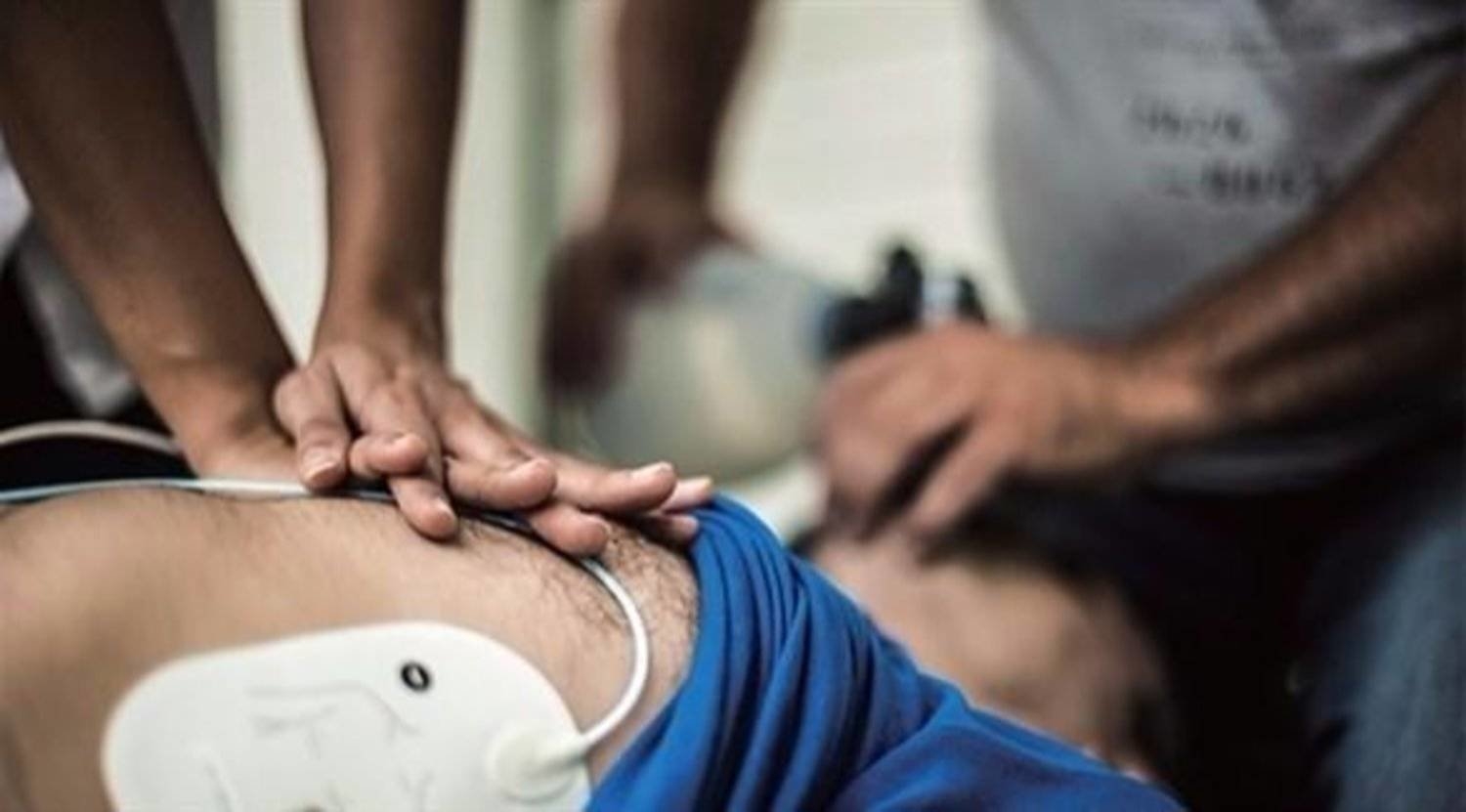 النساء أقل احتمالاً من الرجال لتلقي الإنعاش القلبي الرئوي في الأماكن العامة
