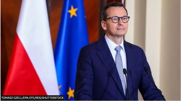 Poland Suspends Weapons Supplies to Ukraine Amid Diplomatic Row Over Grain