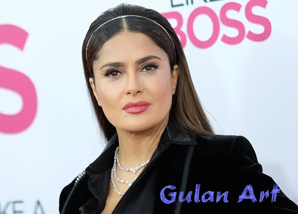 سەلما حایک:  ئەنجلینا جۆلی باشترین دەرهێنەرە