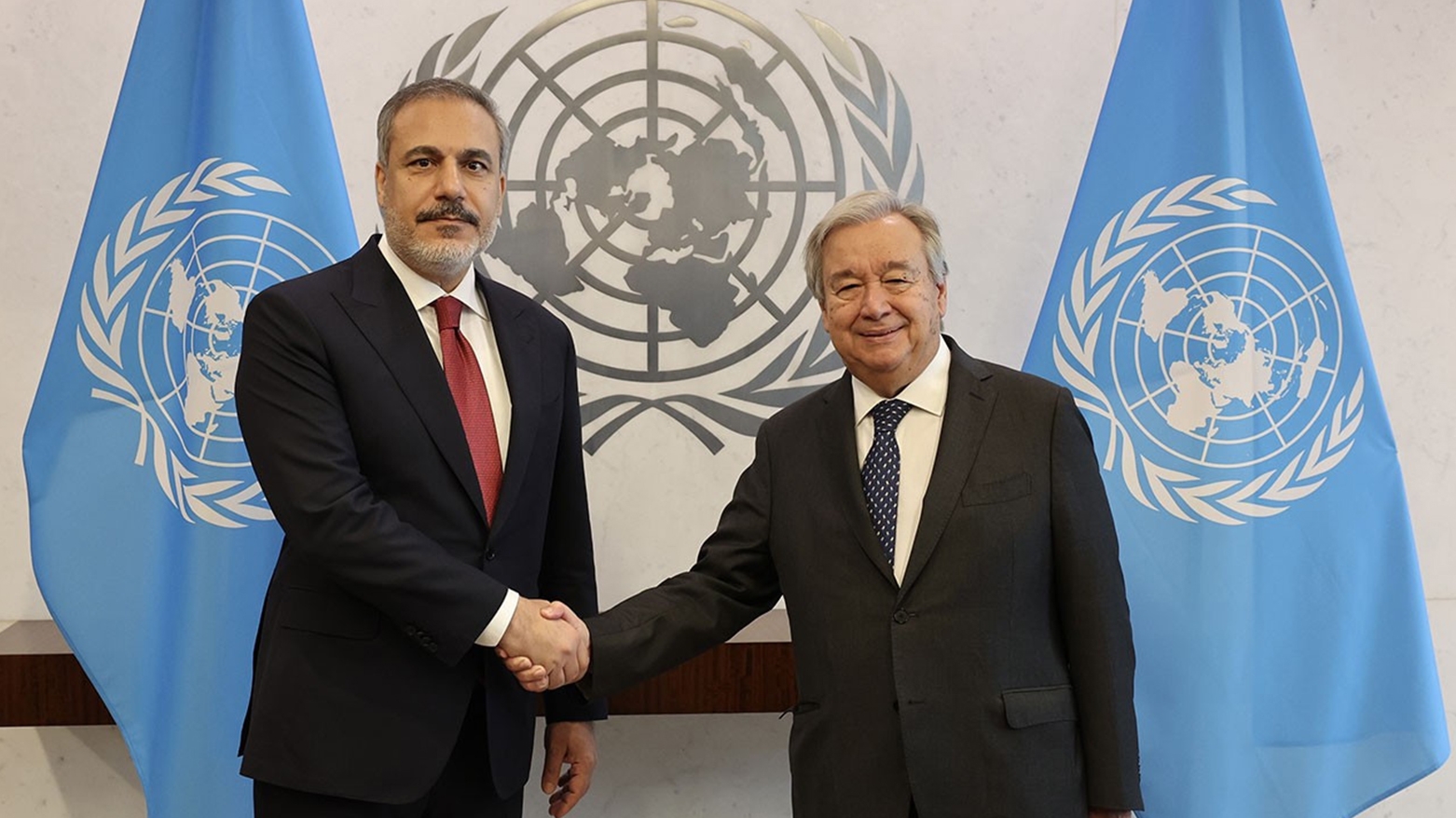 Tirkiye û Netewên Yekgirtî tekezî li ser hinardekirina genimê Ukraynayê dikin