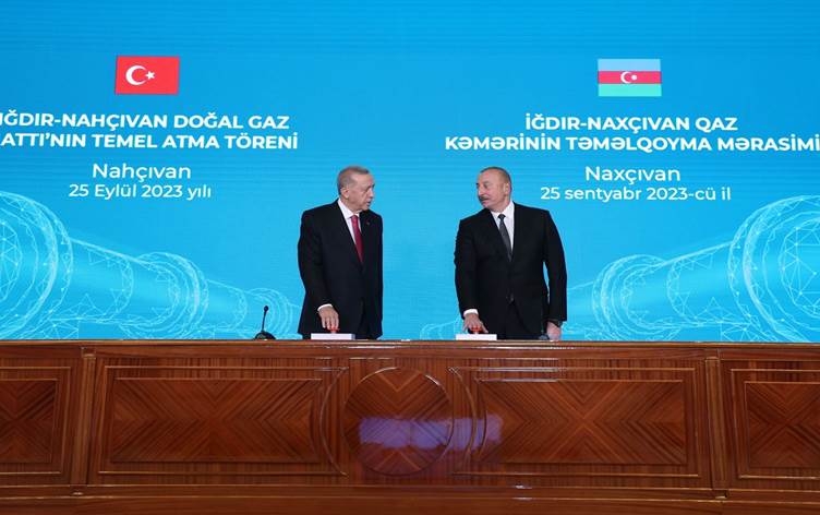 Erdogan: Xeta gaza Îdirê dê bi Azerbeycanê re şirîkatiya me pêş bixe