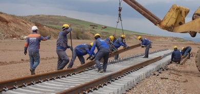 ڕاوێژکاری گواستنەوەی حکومەتی عێراق: هێڵی ئاسنی نێوان عێراق و ئێران دوای 18 مانگ ئامادە دەبێت