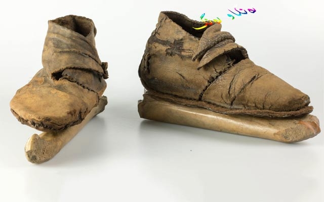 دیمەنە سەیرەكان: پێڵاوی خلیسكێنەی سەر سەهۆڵی سەدەی دەیەم كە لەچەرم و ئێسقان دروست كراوە