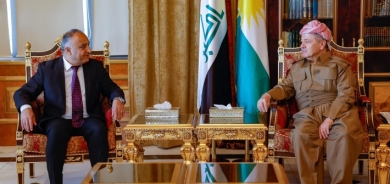 سەرۆك بارزانی پێشوازی لە شاندێكی باڵای بزووتنەوەی دیموكراتی ئاشووری دەكات