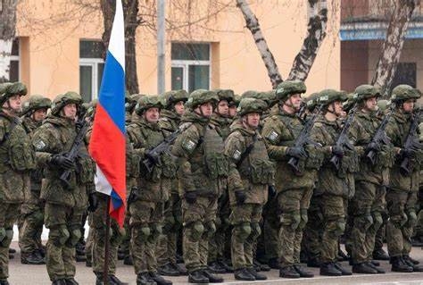 حکومەتی ڕووسیا ١٣٠ هەزار کەسی بۆ خزمەتی سەربازی بانگهێشت کرد