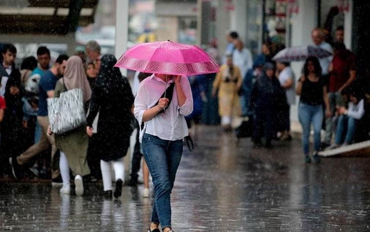 Wezareta Jîngehê hişyariya baraneke gur da