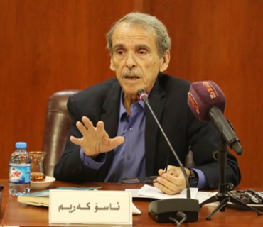 ئاسۆ كەریم  نووسەر و ڕۆشنبیر و ئەندامی بزووتنەوەی ڕاپرسی لە كوردستان:     بڕیاری ئەنجامدانی پرۆسەی ڕیفراندۆم، بڕیاری گەلی كوردستان بووە، بەڵام ئایا هەمیشە ڕێز لە بڕیاری میللەتان گیراوە؟