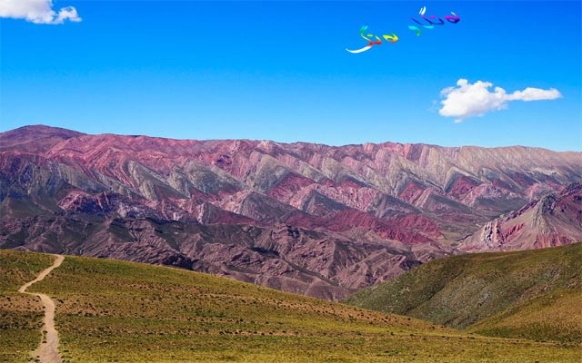 دۆڵی كانزا و بەردی ڕەنگین