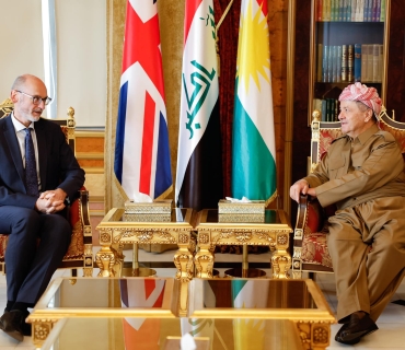 ســــــەرۆك بــــــارزانــــی پــێــشـــوازی لـــە باڵیۆزی بریتانیا لە عێراق دەكات