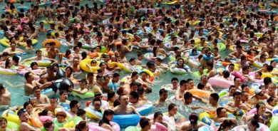 مەلەوانگەیەك هێندەی سێ یاریگەی وەرزشییە