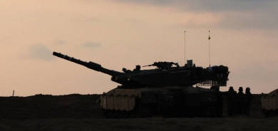 إسرائيل: إيران تحاول نشر أسلحة في سوريا أو عبرها لفتح جبهة ثانية للحرب