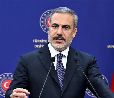 وەزیری دەرەوەی تورکیا: ئیدانەی ئەو هێرشانە دەکەین کە هاووڵاتیانی مەدەنییان کردە ئامانج