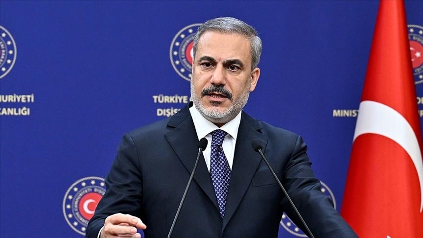 وەزیری دەرەوەی تورکیا: ئیدانەی ئەو هێرشانە دەکەین کە هاووڵاتیانی مەدەنییان کردە ئامانج