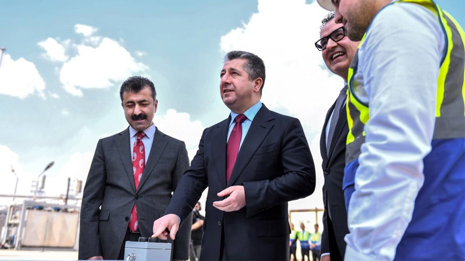 مسرور بارزاني يفتتح معمل إعادة تدوير الإسفلت القديم بأربيل