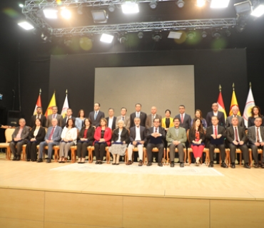 ڕێوڕەسمی دابەشكردنی كتێبی یەكەمی بازنەی گفتۆگۆ  گفتوگۆ لەگەڵ ناڕەزایی خەڵك   