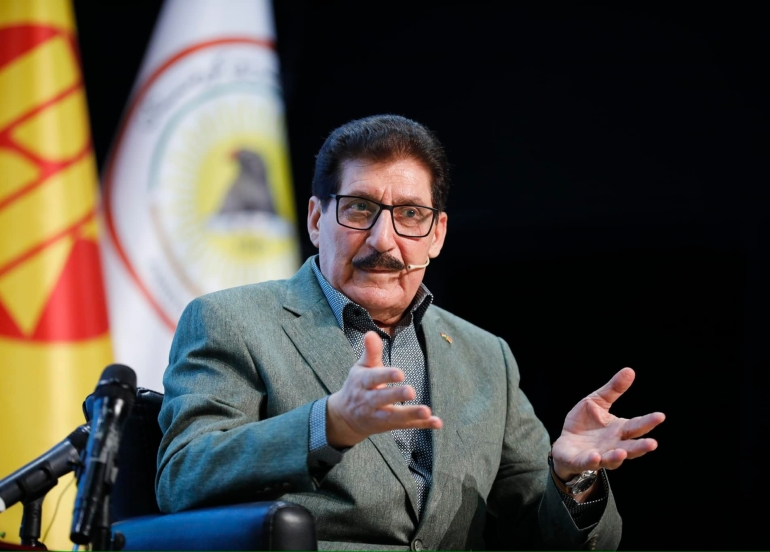 ڕێوڕەسمی دابەشكردنی كتێبی یەكەمی بازنەی گفتۆگۆ  گفتوگۆ لەگەڵ ناڕەزایی خەڵك   