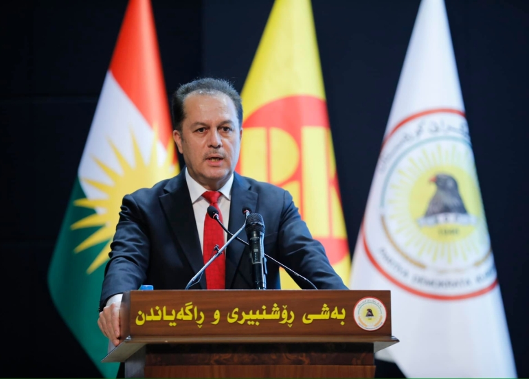 ڕێوڕەسمی دابەشكردنی كتێبی یەكەمی بازنەی گفتۆگۆ  گفتوگۆ لەگەڵ ناڕەزایی خەڵك   