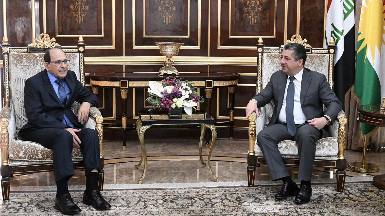 رئيس حكومة كوردستان يستقبل رئيس المؤتمر القومي الكوردي