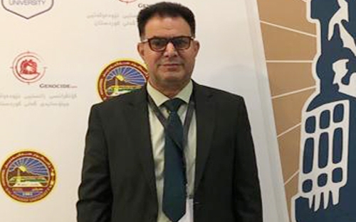 ماجید سۆرەمیری فەیلی  كەسایەتیی ناسراوی ناو كوردانی فەیلی بۆ گوڵان:     مەلا مستەفا بارزانی بۆ كوردانی فەیلی ئەو كاریزمایە بوو كە هەموو كوردان لە دەوری كۆبوونەوە و لە سەردەمی ئەودا ئەو هەموو ناكۆكی و پەرتەوازەیە نەبوو