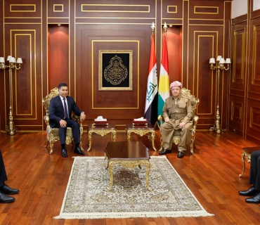 ســــەرۆك بــــارزانی پێشوازی لە سكرتێری گشتیی هاوپەیمانیی نیشتیمانیی تەقەدوم دەكات