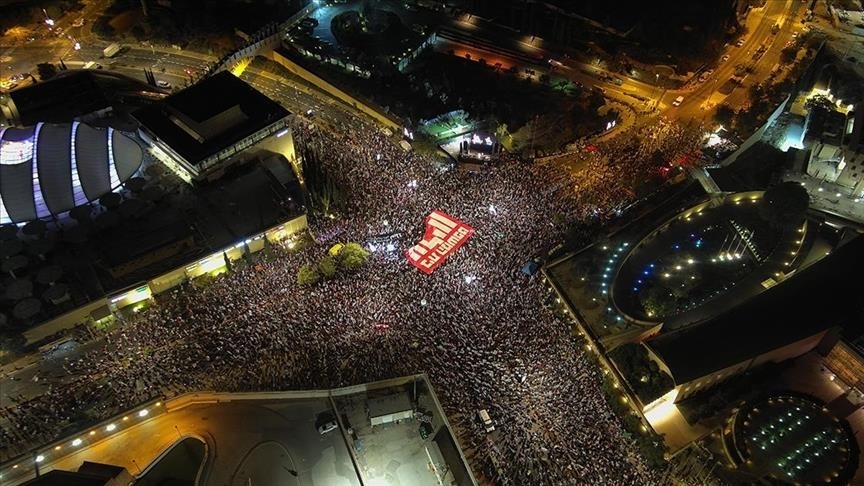 گەلی ئیسرائیل دەیانەوێت ناتانیاهۆ دەست لەکار بکێشێتەوە