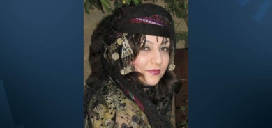 ÎRAN - 62 meh cezayê girtîgehê li mamosteya Kurdî Mujgan Kawusiyê hat birîn