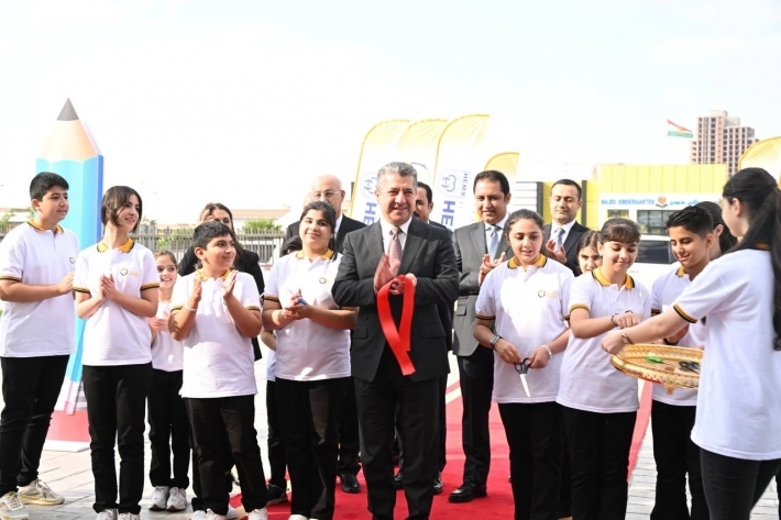 رئيس الحكومة خلال افتتاح مدرسة وروضة ماجدي بأربيل: قطعنا شوطاً كبيراً في إصلاح القطاع التربوي وسنواصل بناء مدارس جديدة