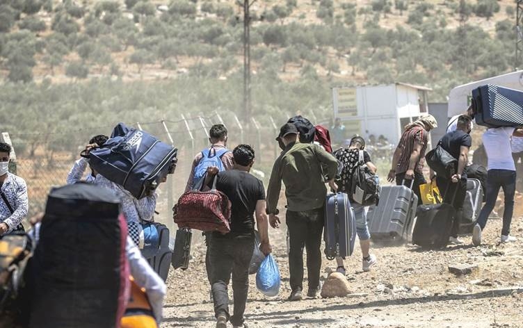 Tirkiyeyê di 24 demjimêran de 400 koçberên Sûriyeyî dersînor kirin