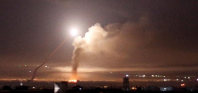 Biden soza lêdanên zêdetir li hêzên Îranî li Sûriyê dixwe